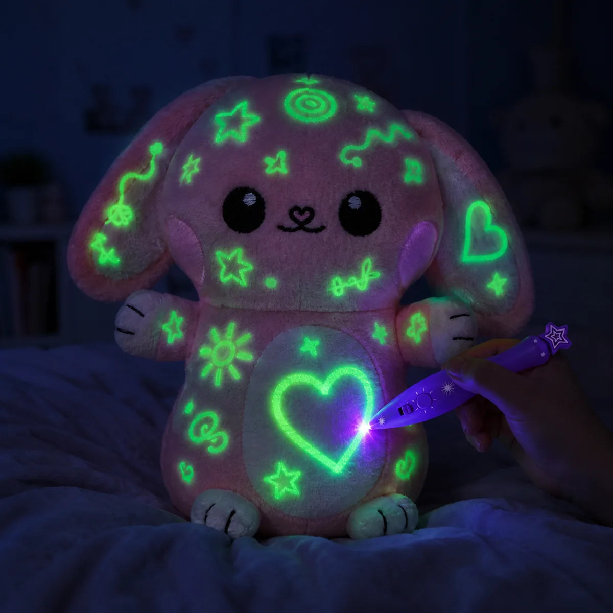 Veilleuse peluche lapin phosphorescente a dessiner, dessins verts lumineux et stylo